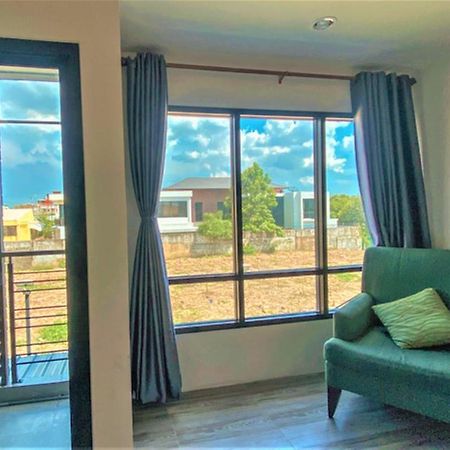 Plearnwan Deluxe Mansion 호텔 방콕 외부 사진