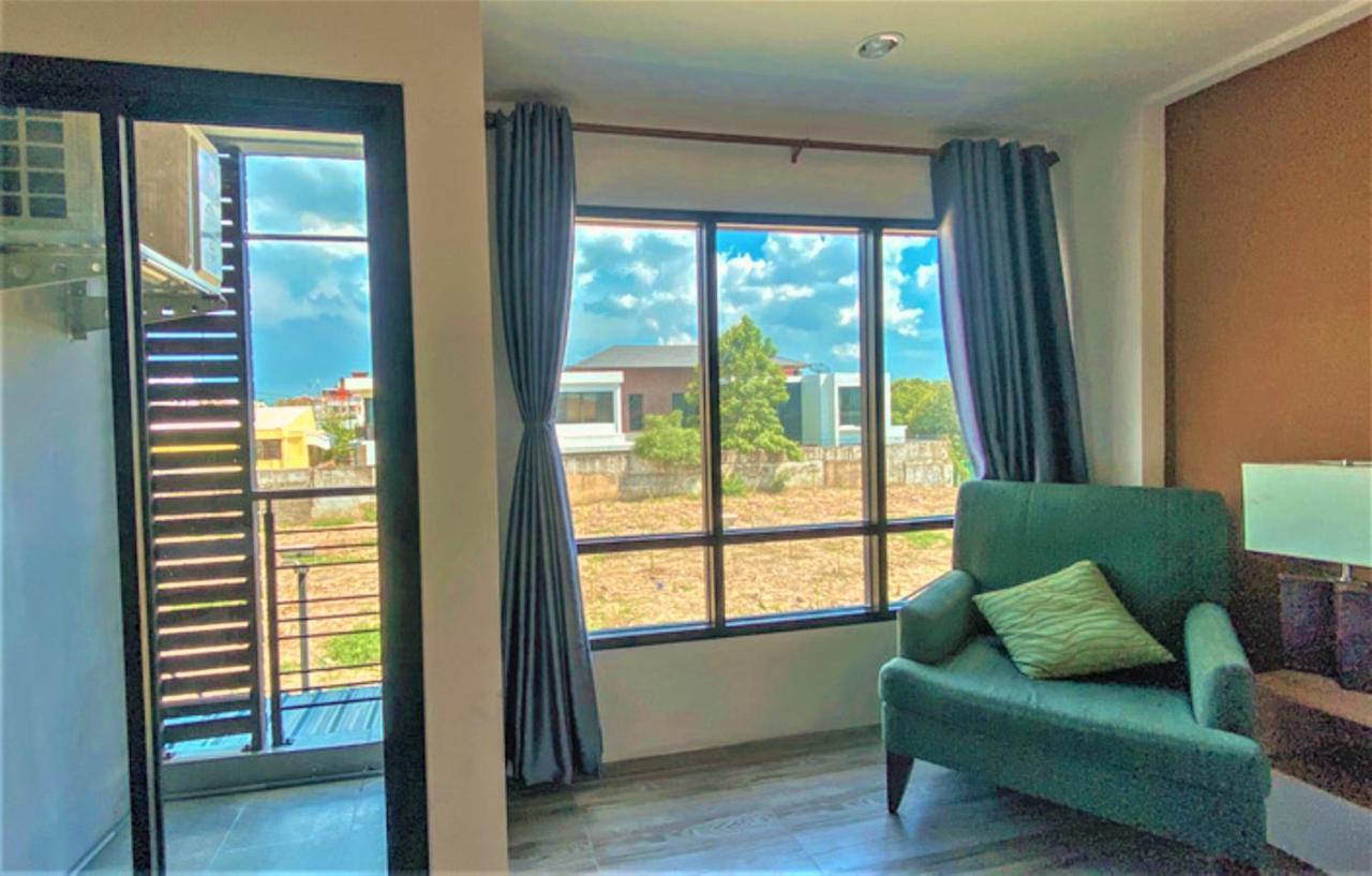 Plearnwan Deluxe Mansion 호텔 방콕 외부 사진