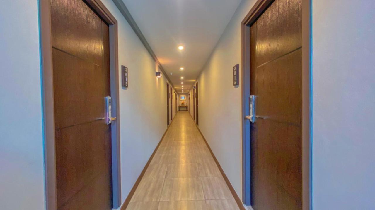 Plearnwan Deluxe Mansion 호텔 방콕 외부 사진